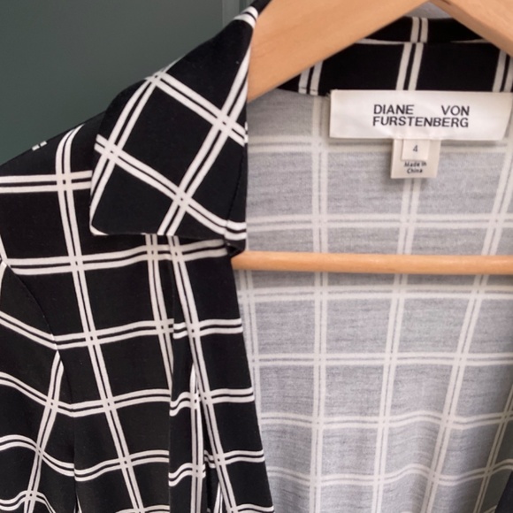 Designer dress - Picture 3 of 3